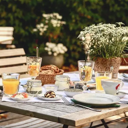 Badl - Hotel Hall in Tirol